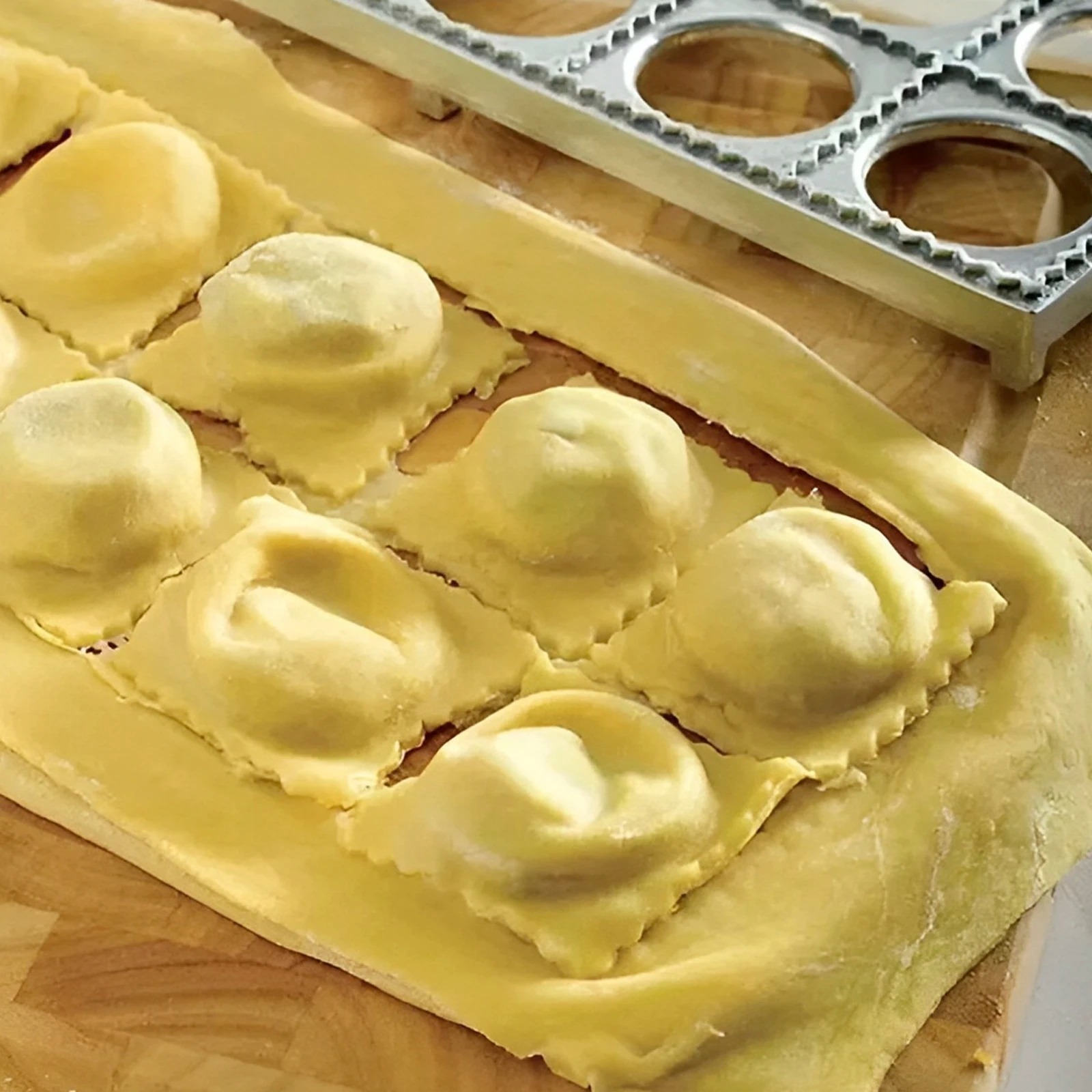 Knödelform, 12 Löcher, Ravioli – Kitchen Gadgets Design Bewertung und Preis